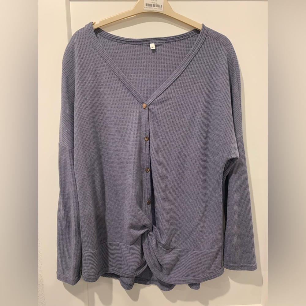 Purple Grey v neck button up twist bottom top. Size large.